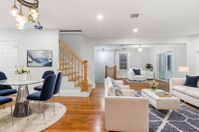 318 Comncord Ave 318, Cambridge, MA 02138