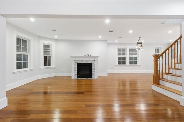 318 Comncord Ave 318, Cambridge, MA 02138