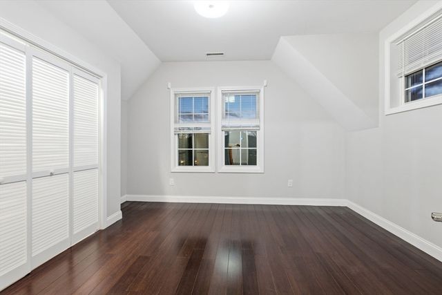 318 Comncord Ave 318, Cambridge, MA 02138