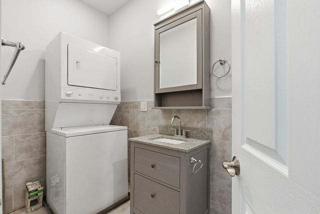 318 Comncord Ave 318, Cambridge, MA 02138