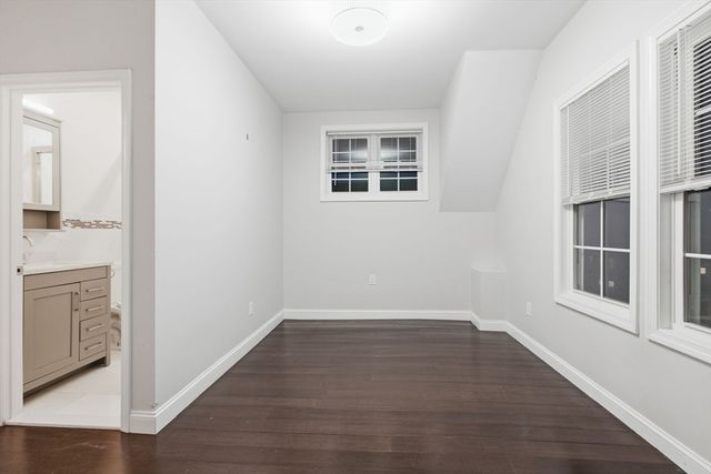 318 Comncord Ave 318, Cambridge, MA 02138