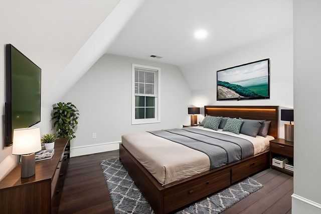 318 Comncord Ave 318, Cambridge, MA 02138