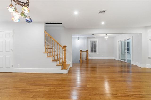 318 Comncord Ave 318, Cambridge, MA 02138