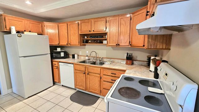 107 Lee, Leesville, LA 71446
