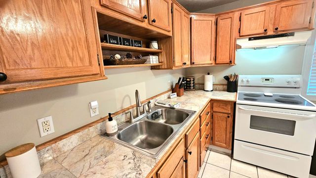 107 Lee, Leesville, LA 71446