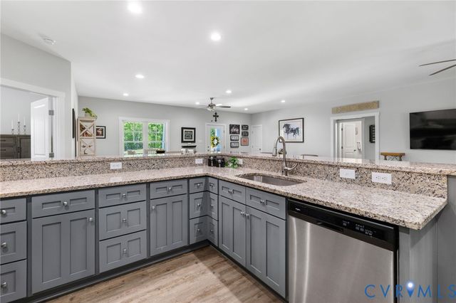 3269 Lowry Rd, Columbia, VA 23038