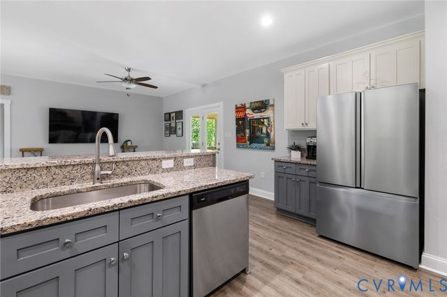 3269 Lowry Rd, Columbia, VA 23038