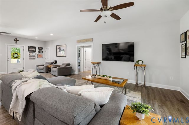 3269 Lowry Rd, Columbia, VA 23038