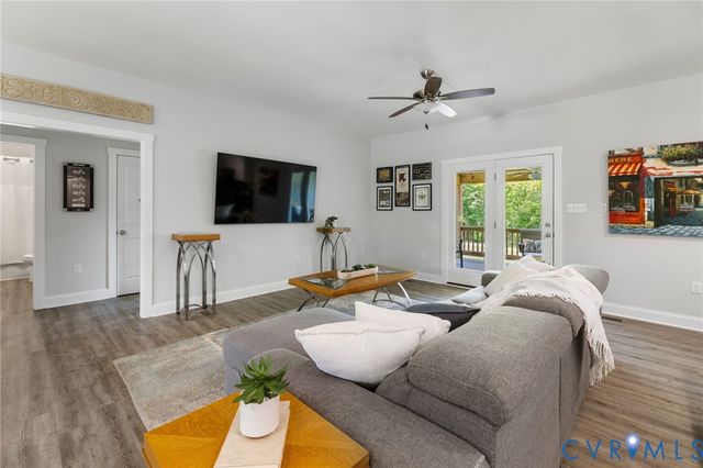 3269 Lowry Rd, Columbia, VA 23038