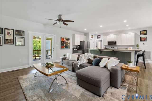 3269 Lowry Rd, Columbia, VA 23038