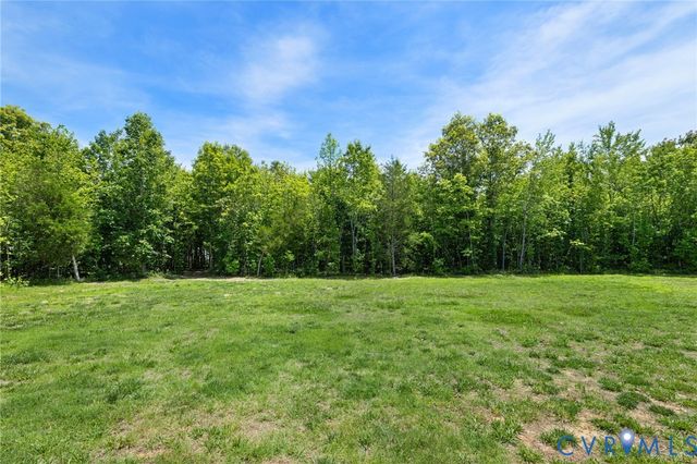 3269 Lowry Rd, Columbia, VA 23038