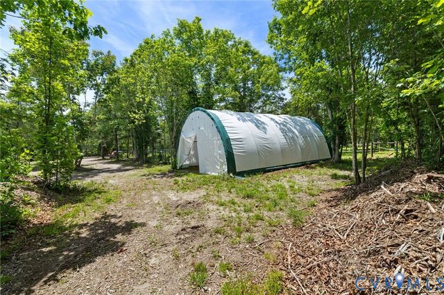 3269 Lowry Rd, Columbia, VA 23038