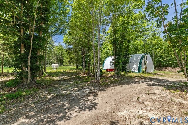 3269 Lowry Rd, Columbia, VA 23038