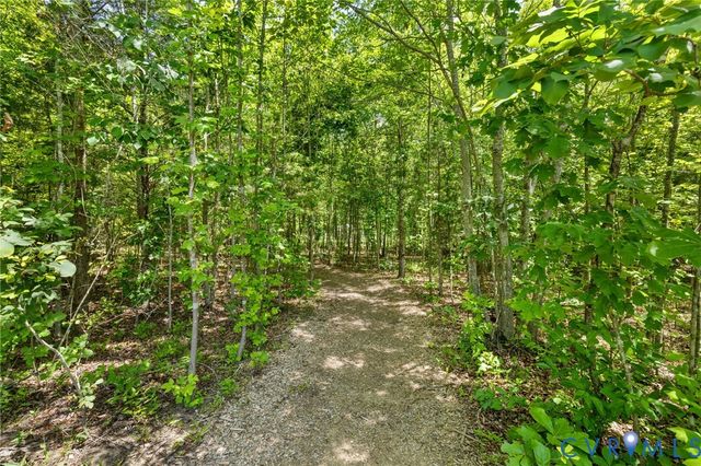 3269 Lowry Rd, Columbia, VA 23038