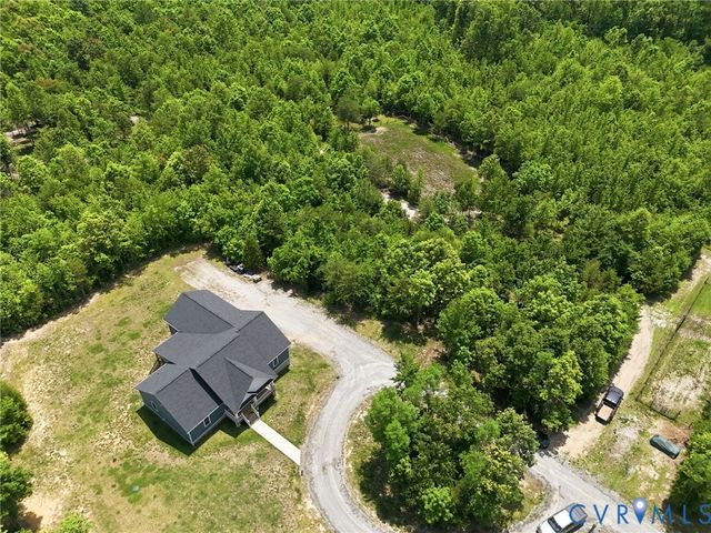 3269 Lowry Rd, Columbia, VA 23038
