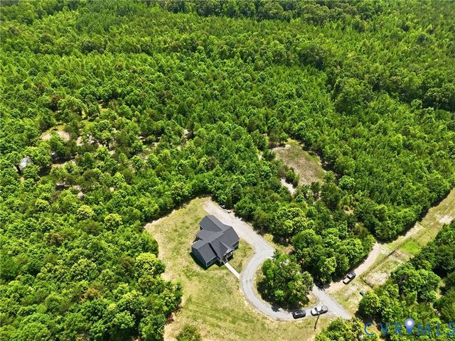 3269 Lowry Rd, Columbia, VA 23038