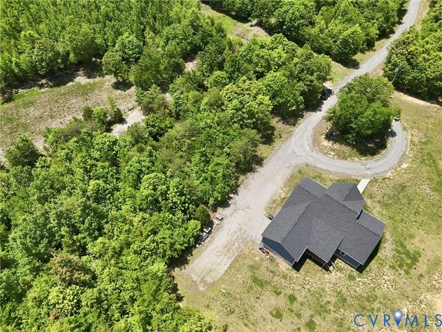 3269 Lowry Rd, Columbia, VA 23038