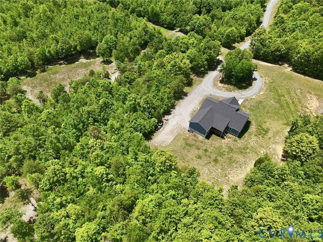 3269 Lowry Rd, Columbia, VA 23038