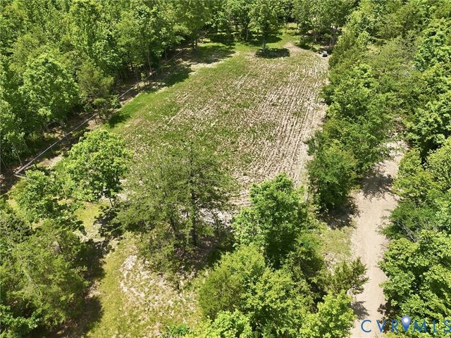 3269 Lowry Rd, Columbia, VA 23038