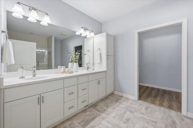 17908 Greenwich Way, Lakeville, MN 55044