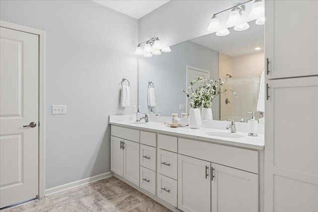 17908 Greenwich Way, Lakeville, MN 55044