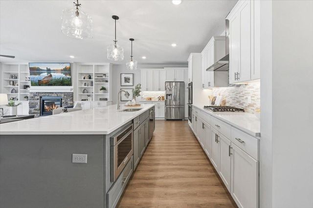 17908 Greenwich Way, Lakeville, MN 55044