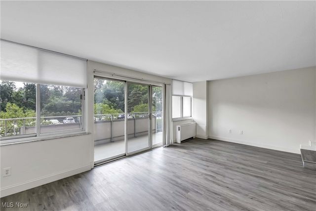 12900 Lake Avenue 211, Lakewood, OH 44107