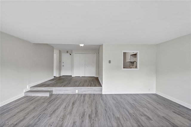 12900 Lake Avenue 211, Lakewood, OH 44107