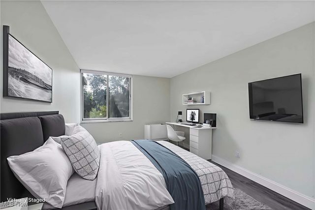 12900 Lake Avenue 211, Lakewood, OH 44107