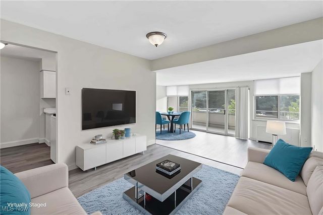 12900 Lake Avenue 211, Lakewood, OH 44107