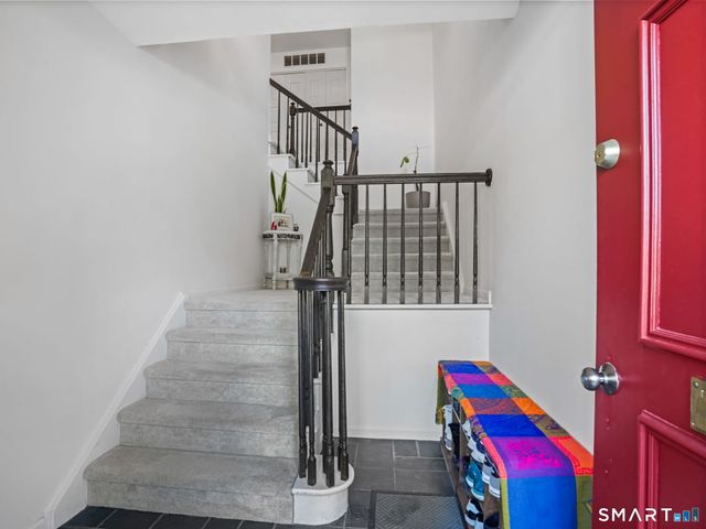 192 Gillies Lane 192, Norwalk, CT 06854