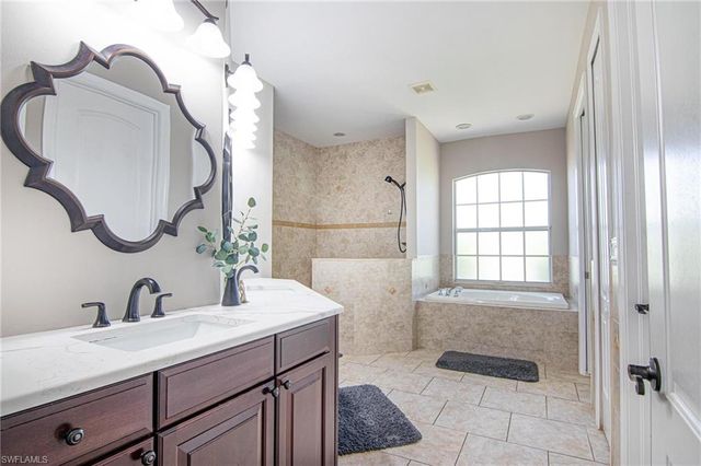 1824 NW 21st PL, Cape Coral, FL 33993