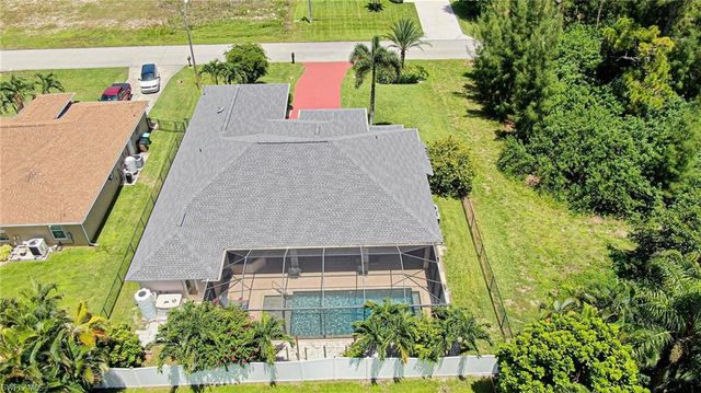 1824 NW 21st PL, Cape Coral, FL 33993