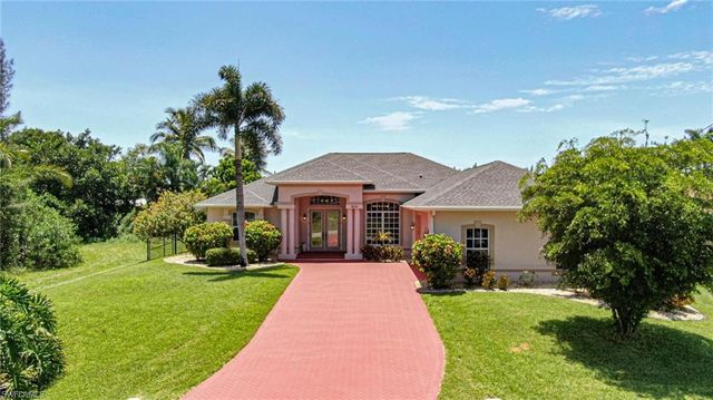 1824 NW 21st PL, Cape Coral, FL 33993
