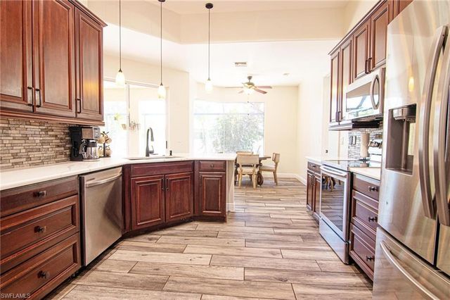 1824 NW 21st PL, Cape Coral, FL 33993