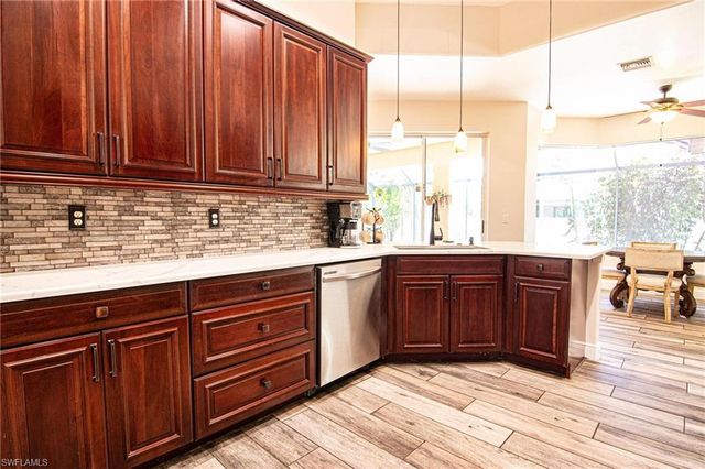 1824 NW 21st PL, Cape Coral, FL 33993