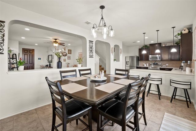351 New Bridge DR, Kyle, TX 78640