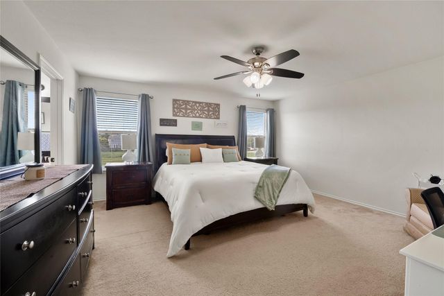 351 New Bridge DR, Kyle, TX 78640