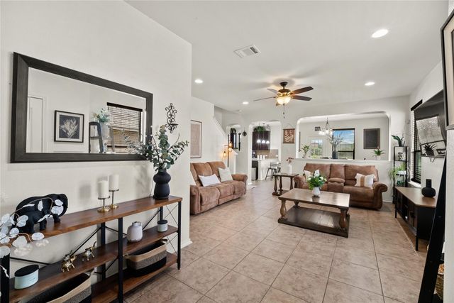 351 New Bridge DR, Kyle, TX 78640