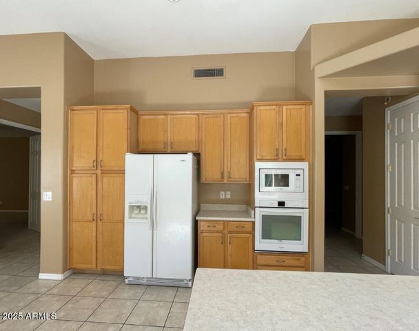 3127 E AMBER RIDGE Way, Phoenix, AZ 85048