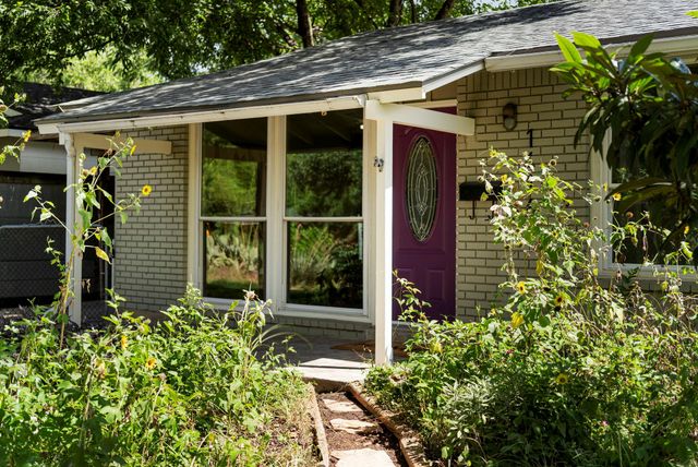1416 Corona DR, Austin, TX 78723
