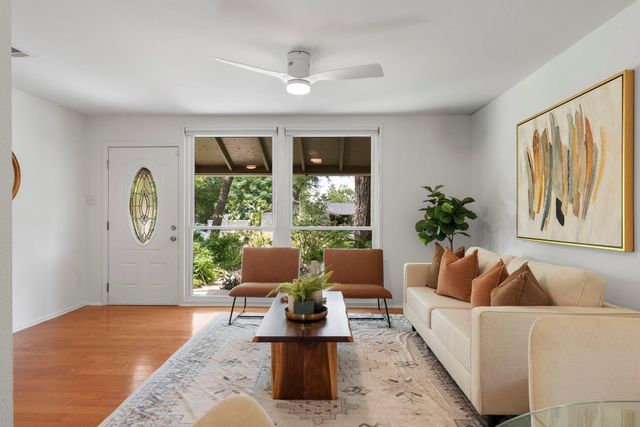 1416 Corona DR, Austin, TX 78723
