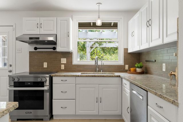 1416 Corona DR, Austin, TX 78723