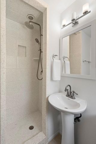 1416 Corona DR, Austin, TX 78723