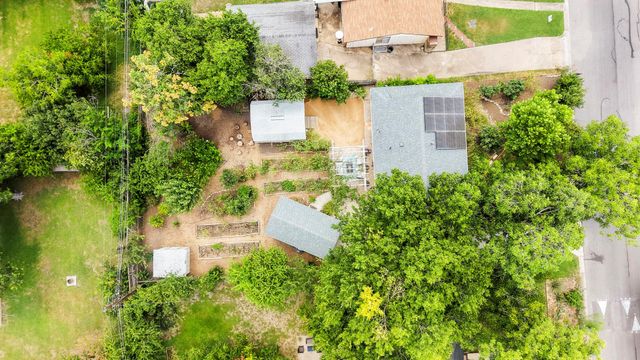 1416 Corona DR, Austin, TX 78723