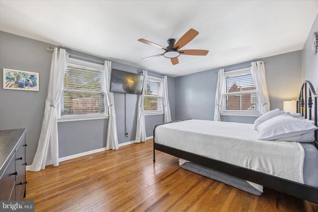 539 OVERLOOK RD, Philadelphia, PA 19128