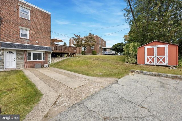 539 OVERLOOK RD, Philadelphia, PA 19128