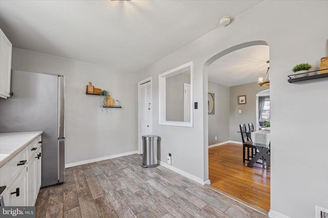 539 OVERLOOK RD, Philadelphia, PA 19128