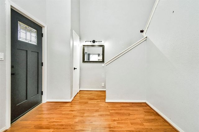 9234 Westwood Village Drive 17, Houston, TX 77036