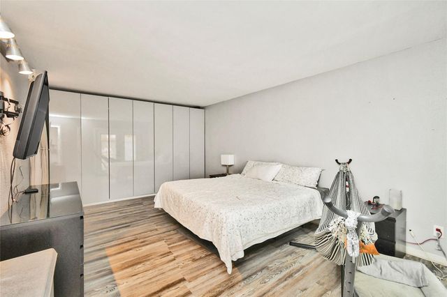 9234 Westwood Village Drive 17, Houston, TX 77036